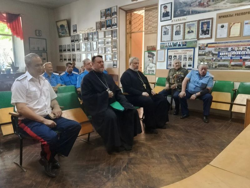 В Каменске-Шахтинском прошло заседание правления городского казачьего общества