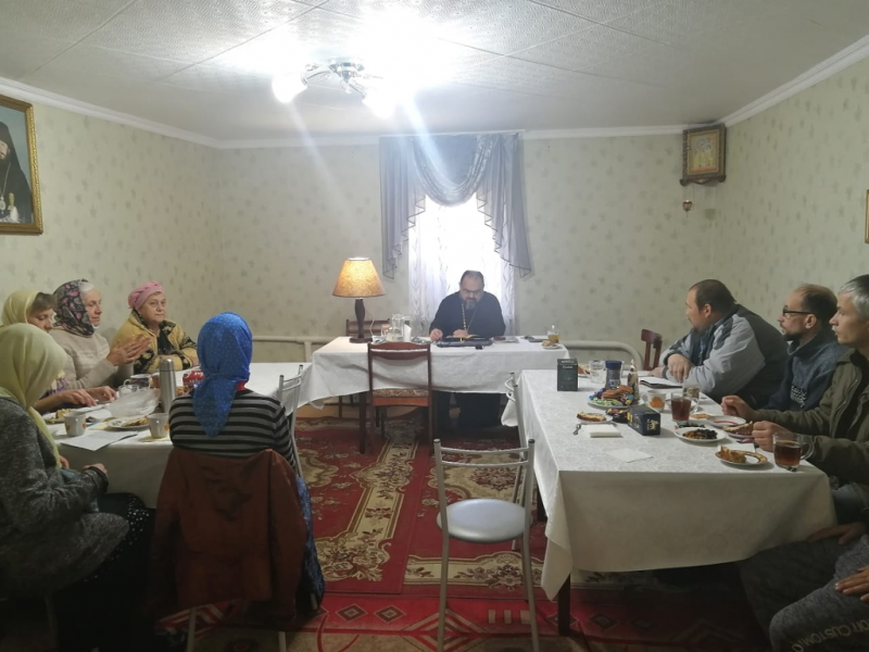 В Покровском храме г. Новошахтинска возобновилась работа библейско-катехизаторских курсов