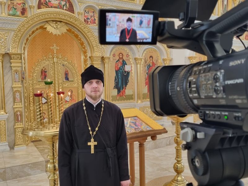 Благочинный Зверево-Никольского округа иерей Димитрий Дяур принял участие в интервью для ТВ «Маяк»