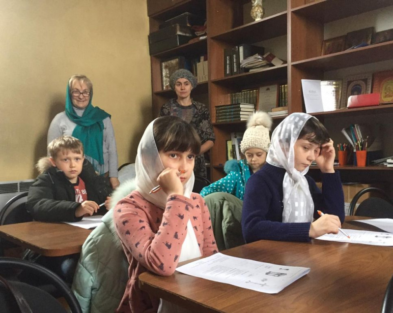 В воскресной школе «Свечечка» г. Миллерово состоялся отборочный тур Кирилло-Мефодиевской олимпиады