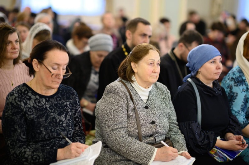 Председатель отдела религиозного образования и катехизации Шахтинской епархии принял участие в практикуме по педагогическому сопровождению детей в приходах