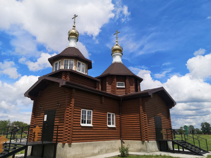 Преосвященнейший епископ Симон ознакомился с ходом строительных работ в храме апостола и евангелиста Иоанна Богослова хутора Красный Багаевского района