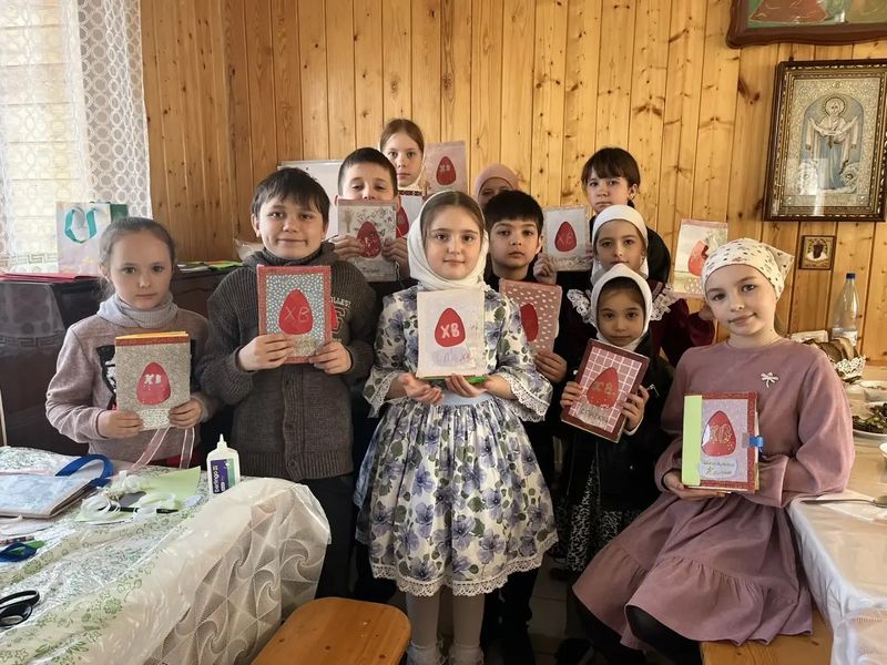 Воскресная школа Свято-Покровского храма готовится к Пасхе