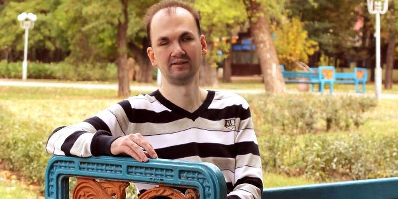 ПИСАТЬ КНИГИ, ПРЫГАТЬ С ПАРАШЮТОМ, ПРЕПОДАВАТЬ...