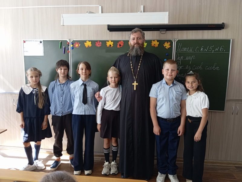 Беседа с младшеклассниками школы №42 города Шахты 