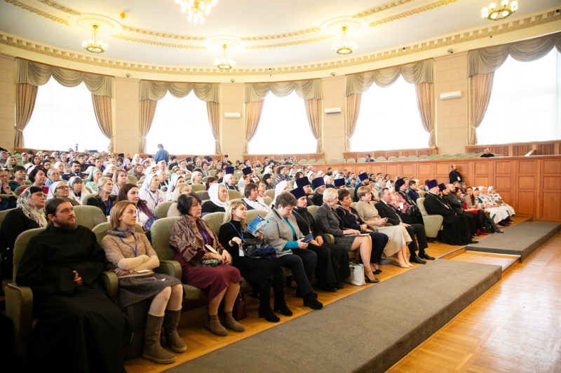 Помощник благочинного Чернышевского округа приняла участие во II съезде по социальному служению в Ростове-на-Дону