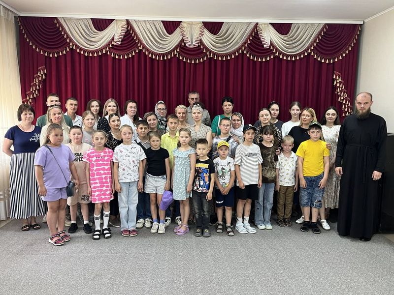 Клуб молодых семей 7Я и сообщество Родные-Любимые посетили воскресную школу «Покров»