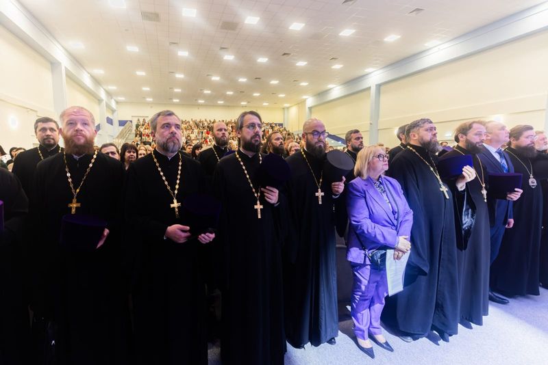 Областная учительская конференция «Духовно-нравственное просвещение, воспитание детей и молодежи в контексте вызовов времени» прошла в Ростове-на-Дону