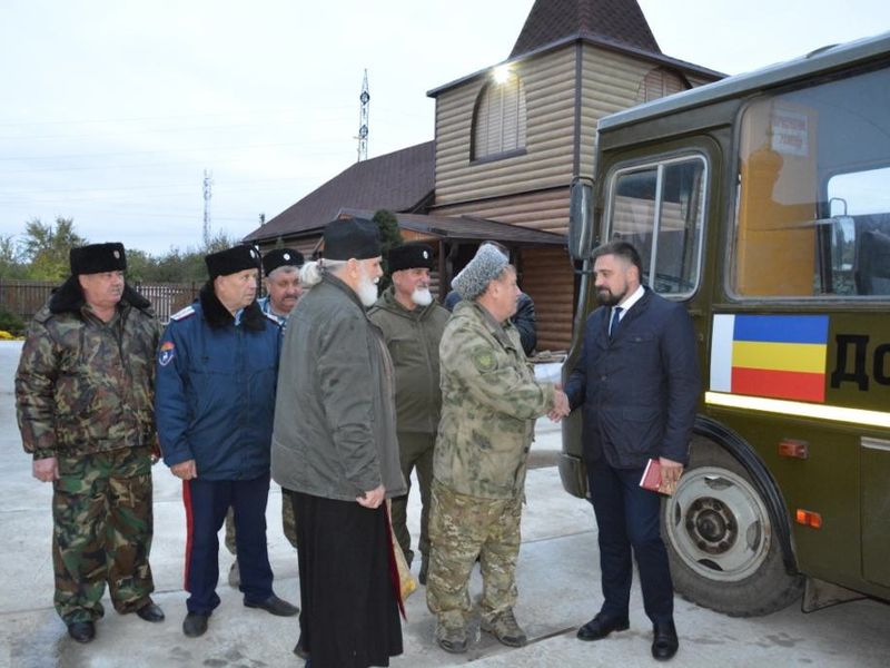 Освящение автобуса в хуторе Красновка