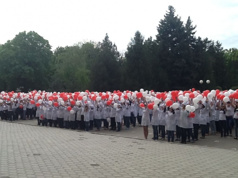 Флеш-моб «Победа» состоялся в г. Шахты