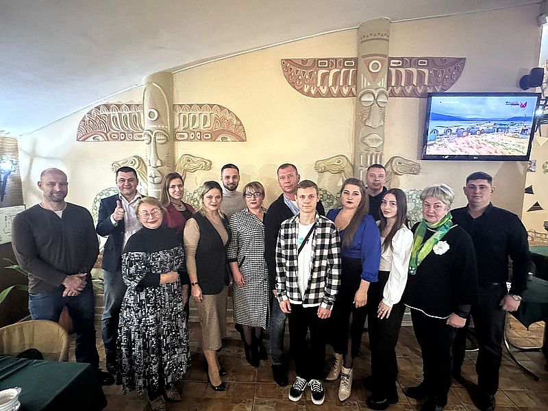 Протоиерей Роман Амплеев встретился с представителями бизнес-сообщества Новошахтинского отделения «Опора России»