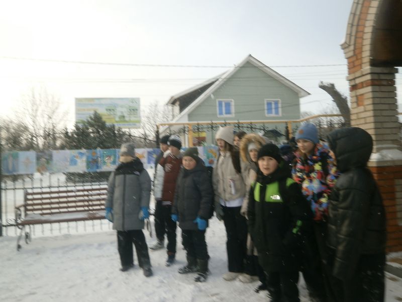 В Донецке проходит фестиваль детского рисунка «Крещенская звезда»