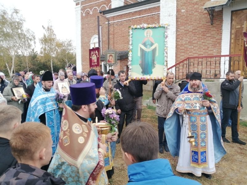 В Покровском храме слободы Никольской - престольный праздник