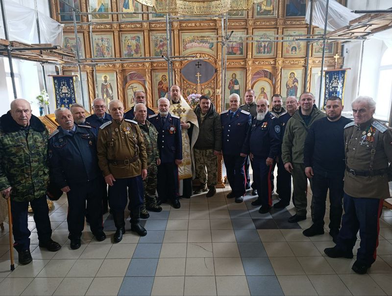 День памяти репрессий и геноцида казачества молитвенно почтили в Донском храме Новошахтинска   