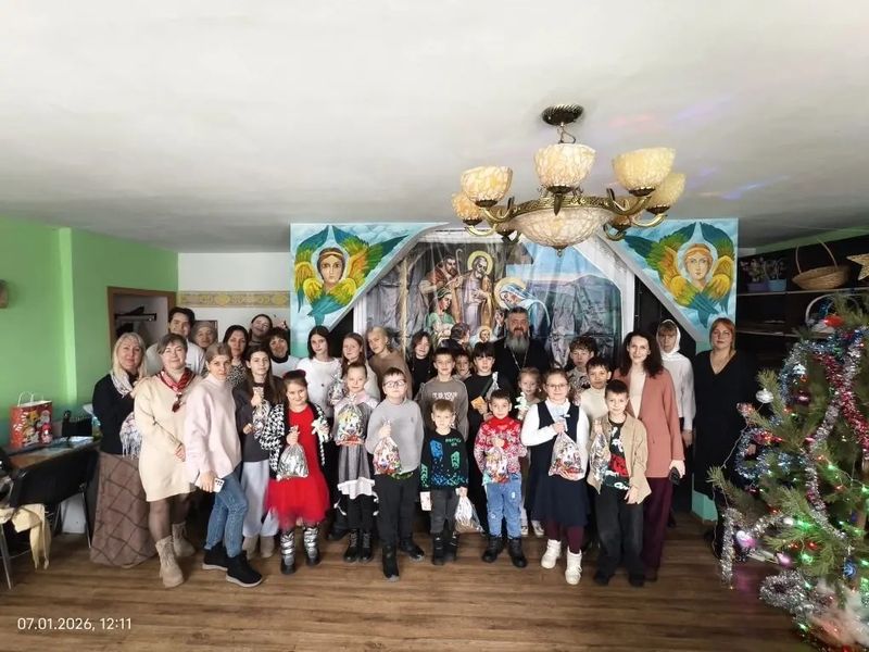 В Гуково прошёл рождественский утренник для детей