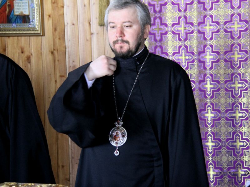 26 февраля 2015 года, в четверг первой седмицы Великого поста, епископ Симон молился за уставным богослужением в Покровском кафедральном соборе