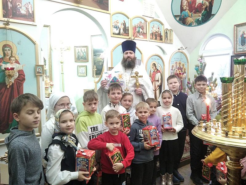 Рождественский утренник в храме святого праведного Иоанна Кронштадтского