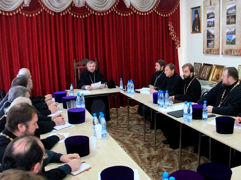 Преосвященнейший епископ Симон возглавил заседание планового епархиального совета