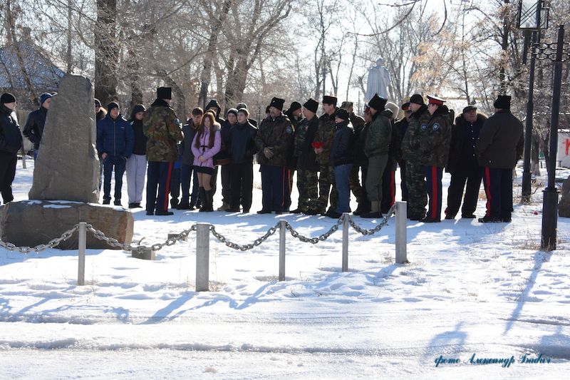 В храме Успения Пресвятой Богородицы г. Донецка была отслужена панихида по всем казакам и казачкам, со чадами невинно убиенным