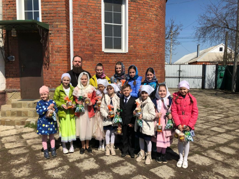 В Светлую субботу, последний день Светлой седмицы, в храме апостола Андрея Первозванного состоялся праздничный концерт «Пасха красная»