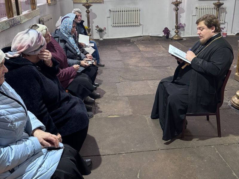 В Свято-Успенском храме станицы Калитвенской проходят занятия библейской группы