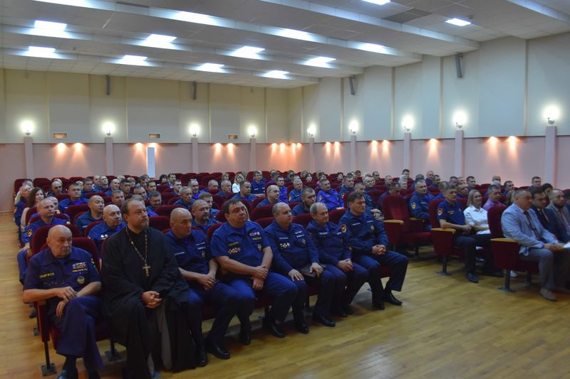 Состоялось официальное представление нового начальника ГКУ РО «Противопожарная служба Ростовской области» личному составу службы   