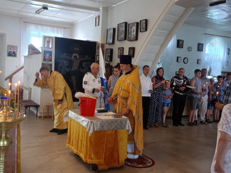 Молебен и панихида в день Военно-морского флота в Никольском храме хутора Тубянского 