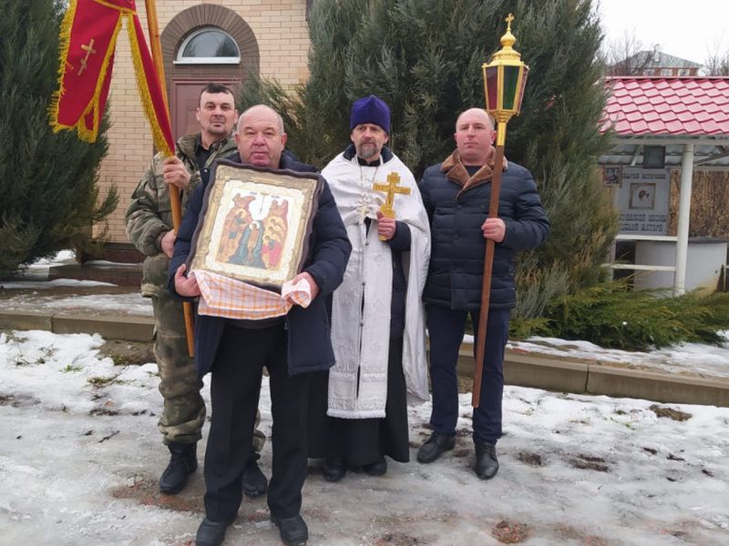 Подопечные центра «Забота» приняли участие в праздничных богослужениях в день Крещения Господня