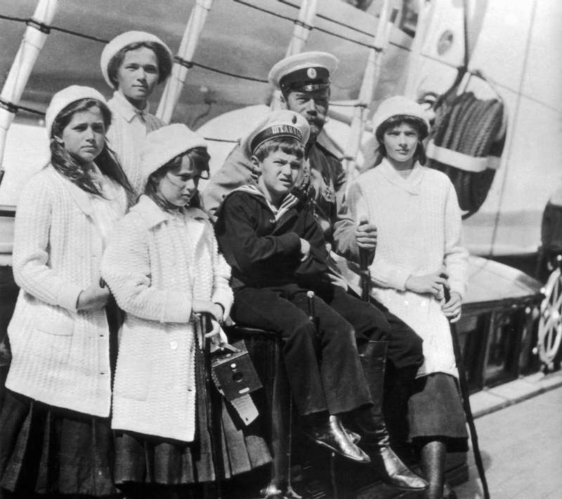 ЗАПИСИ ИМПЕРАТРИЦЫ АЛЕКСАНДРЫ ФЕДОРОВНЫ О СЕМЕЙНОЙ ЖИЗНИ И ВОСПИТАНИИ ДЕТЕЙ