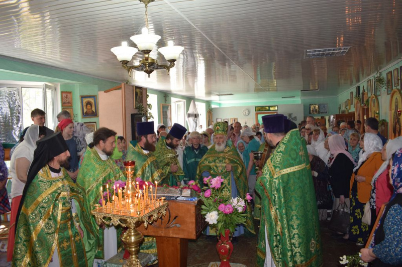 Престольный праздник в храме Святой Троицы п. Наклонная