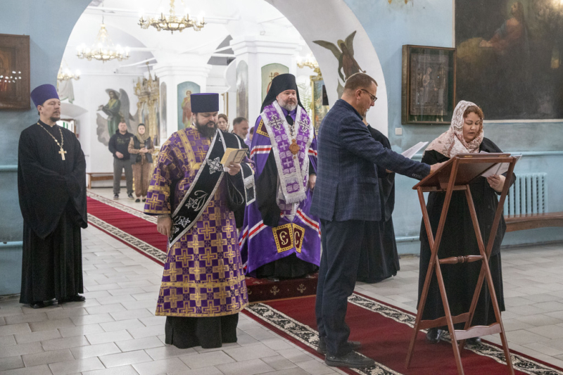 Епископ Симон совершил чин присоединения к Православной Церкви в станице Вёшенской