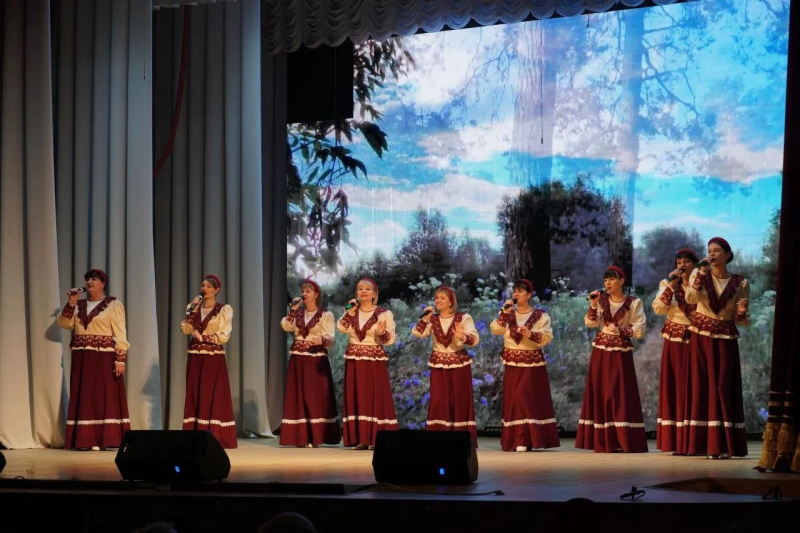 В Октябрьском районе торжественно дан старт Году единства народов России