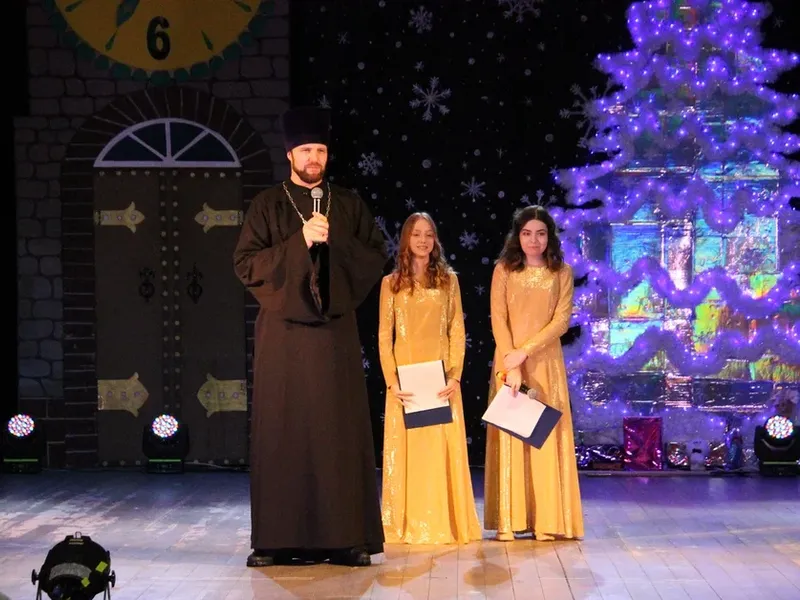 В Городском дворце культуры города Гуково прошел Рождественский спектакль «Щелкунчик»