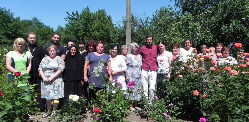 В хуторе Красный отметили 65-летие сельской участковой больницы. Протоиерей Роман Мясников принял участие в торжестве
