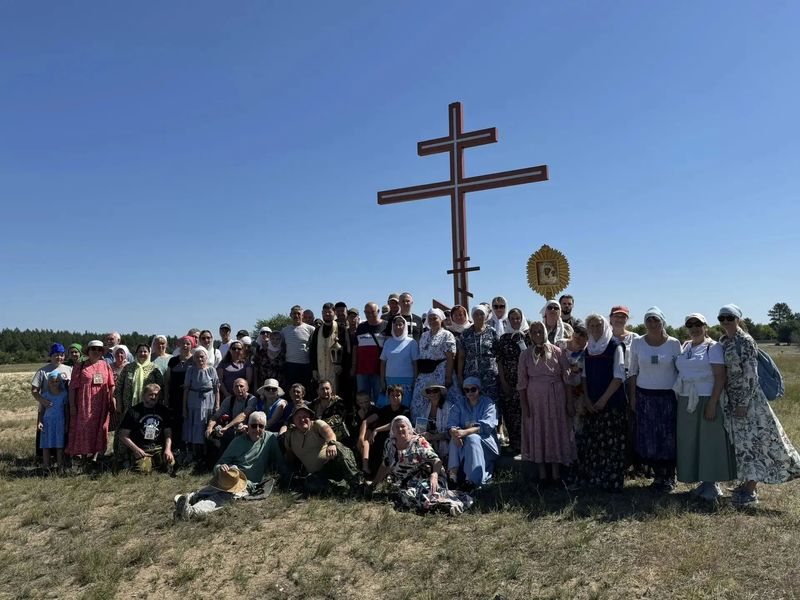 Крестный ход в день рождества святителя Николая Чудотворца состоялся в Верхнедонском благочинии