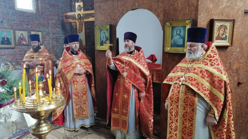 В день памяти святых мучеников Адриана и Наталии духовенство Багаевского благочиния совершило соборное богослужение