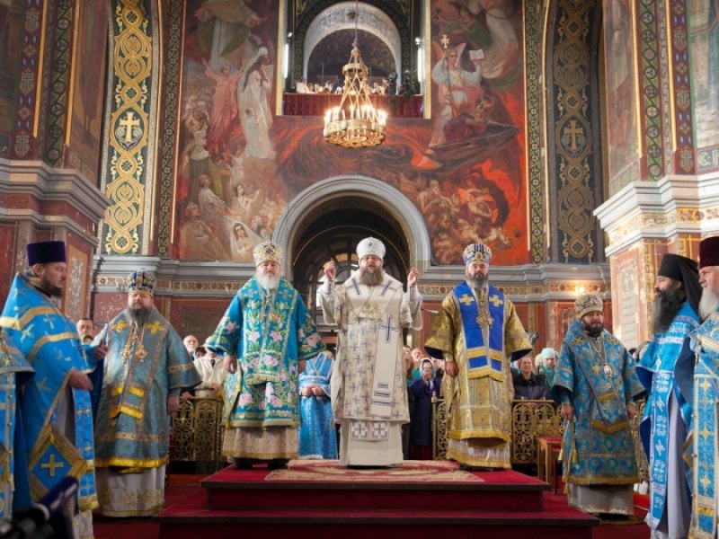 В день празднования Покрова Пресвятой Богородицы епископ Симон сослужил за Божественной литургией митрополиту Меркурию в Патриаршем войсковом всеказачьем соборе Вознесения Господня