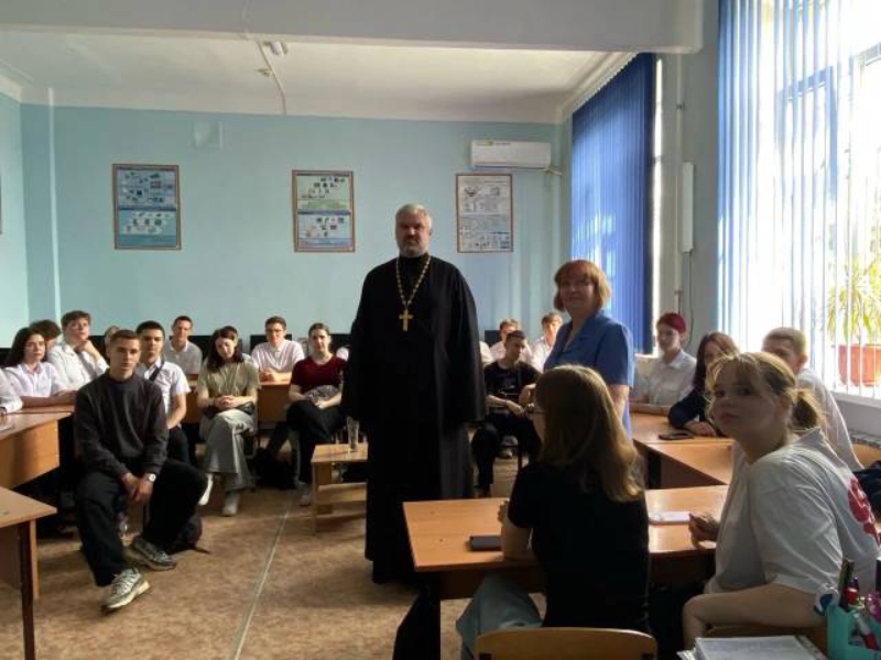 В Лиховском техникуме обсудили социокультурную деформацию молодёжи