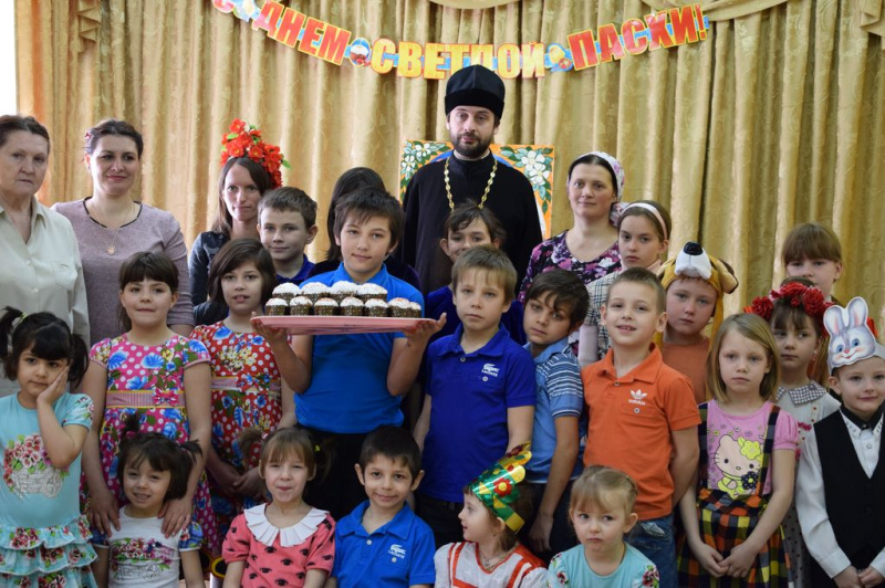 Поздравление воспитанников приюта «Огонек» п. Каменоломни с Великим Праздником Светлого Христова Воскресенья – Пасхой