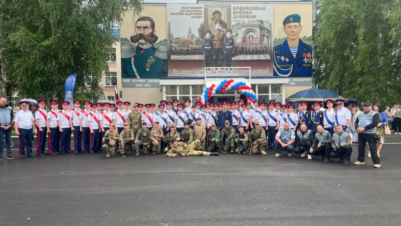 Руководитель епархиального отдела принял участие в торжественном построении в кадетском корпусе имени Я.П. Бакланова