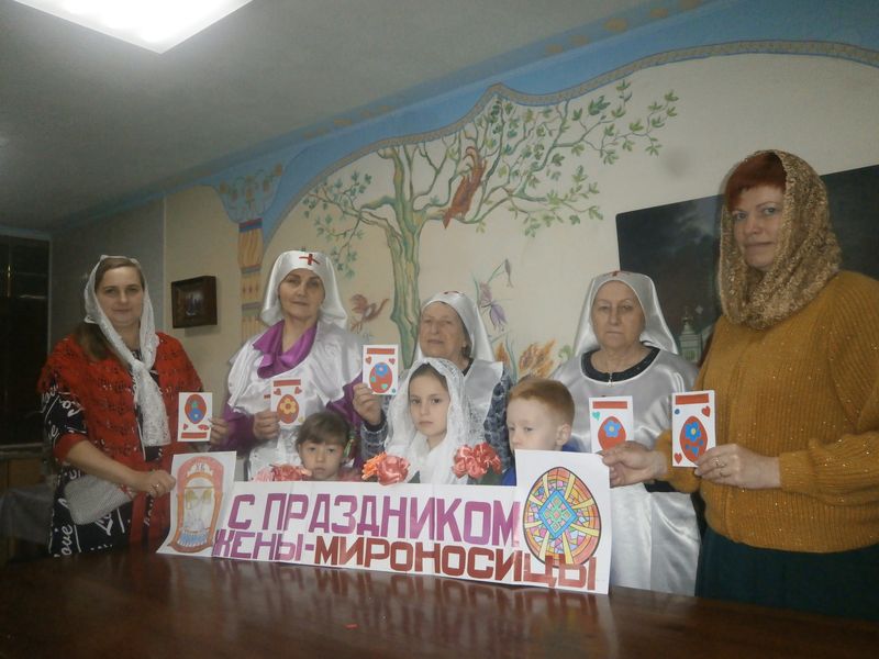 Воспитанники воскресной школы «Держава» поздравили сестёр милосердия