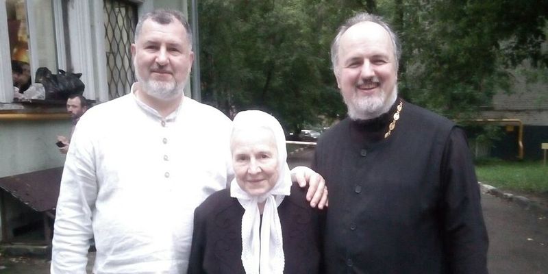 «ВСЕГДА РАДОСТНЫЙ, СОЛНЕЧНЫЙ, ТОЧНО СВЕТИТСЯ»