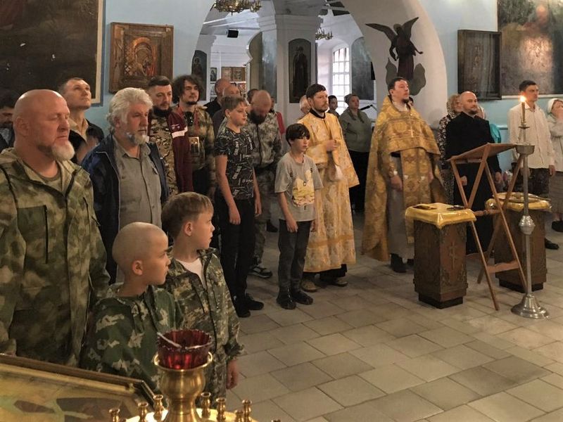 Верующие Верхне-Донского казачьего округа совершили многодневный крестный ход