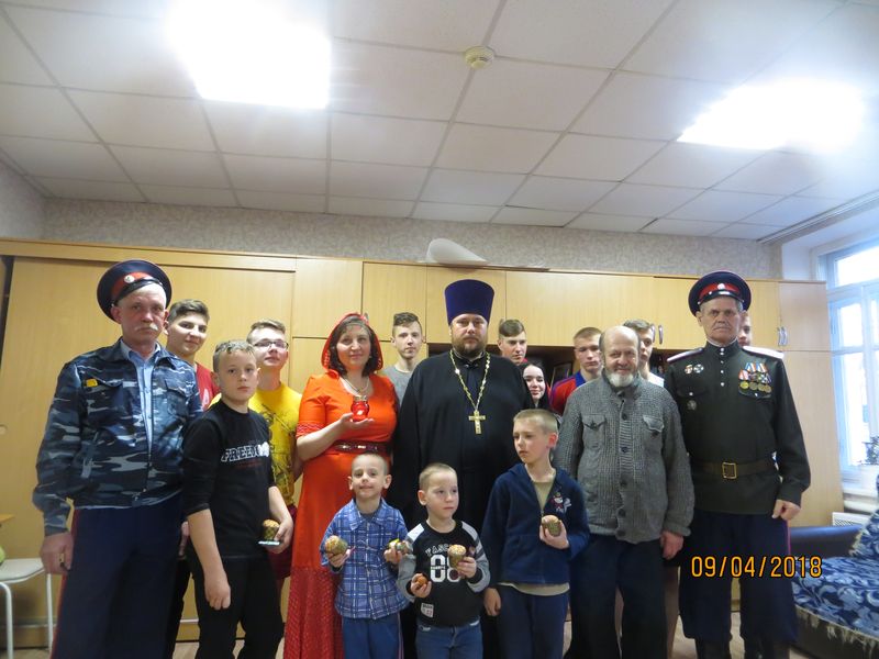 В дни Светлой седмицы протоиерей Павел Шаповалов посетил центр помощи детям № 3