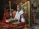 Преосвященнейший епископ Симон совершил Божественную литургию и иерейскую хиротонию диакона Евгения Осяка в Покровском кафедральном соборе г. Шахты