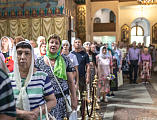 В День Святой Троицы, Пятидесятницы Преосвященнейший епископ Симон совершил Божественную литургию в Покровском кафедральном соборе г. Шахты