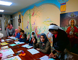 В праздника Покрова Богородицы, в воскресной школе «Держава» при храме Державной иконы Божией Матери До состоялось занятие, посвященное иконе Божией Матери Покров