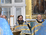 Митрополит Исидор и епископ Симон совершили вечернее богослужение с чтением акафиста Пресвятой Богородице у иконы Одигитрии