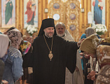 В Лазареву субботу епископ Шахтинский и Миллеровский Симон совершил Божественную литургию в храме святого князя Владимира города Шахты