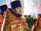 Соборным богослужением Преосвященнейший епископ Симон молитвенно отметил день тезоименитства в Покровском кафедральном соборе г. Шахты